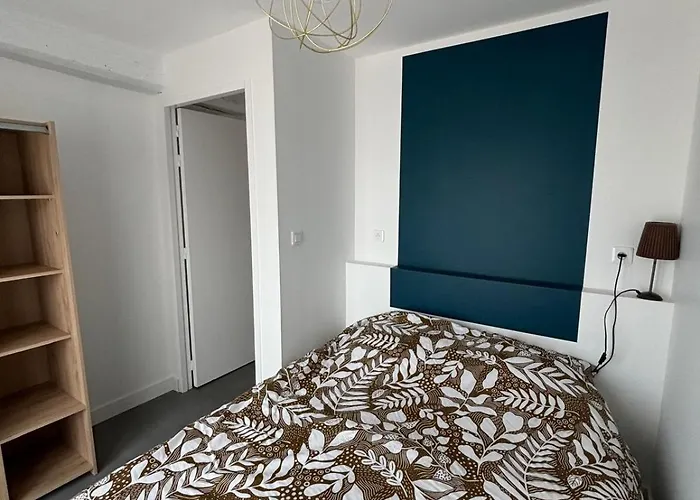 Les Deux Tilleuls * Les Rosiers